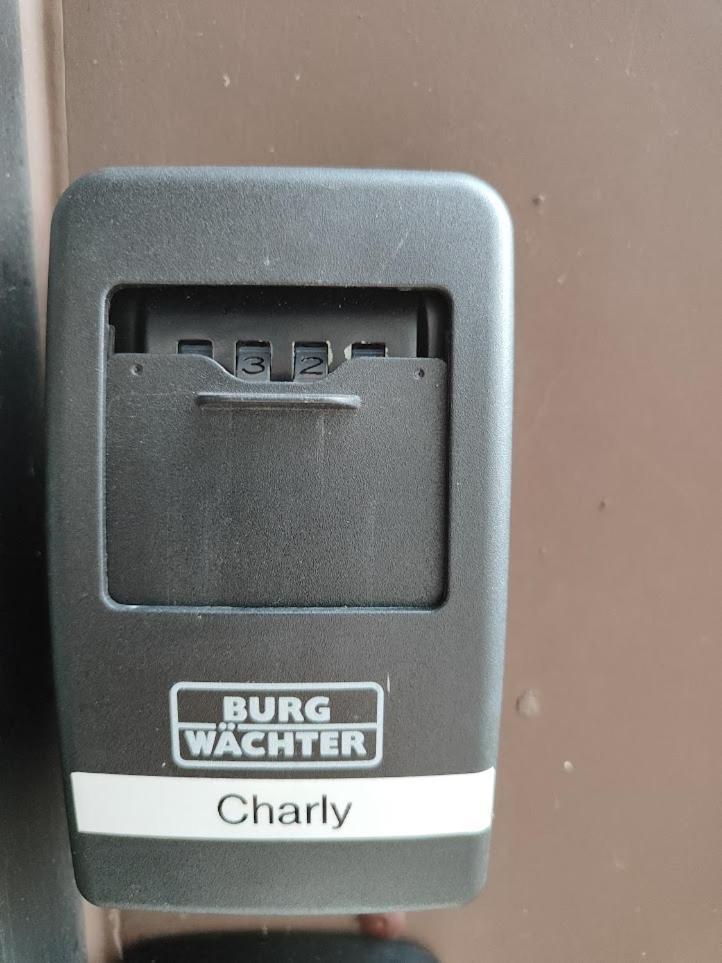 Gemuetliche Wohnung "Charly" Zum Wohlfuehlen Zu Allem Gut Angebunden Paderborn Bagian luar foto